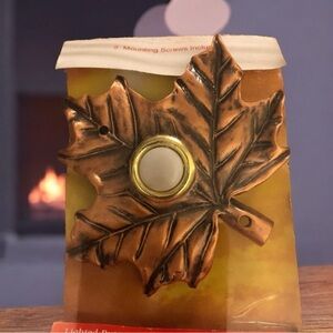 ‼️Leaf Shape with Lighted Door Bell Cover , NWT
